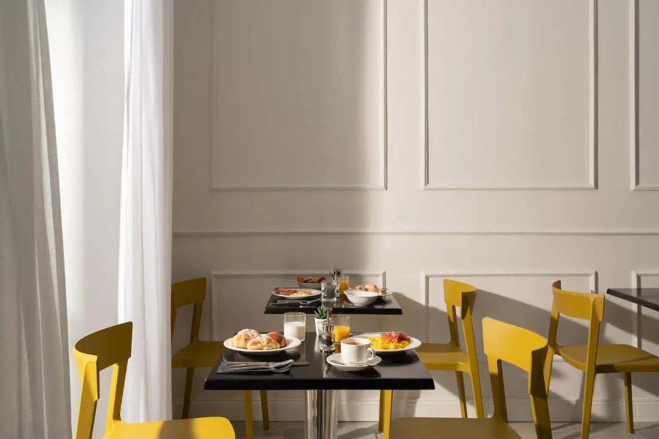 The Grey Hotel Naples